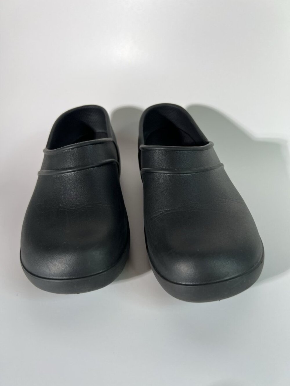Crocs Neria Womens Size 8 Black Lightweight Comfort Work Clogs - Picture 2 of 9